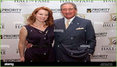 
Arthur Blank's wife Angela Macuga's Married Life: Know about their Relationship in Details