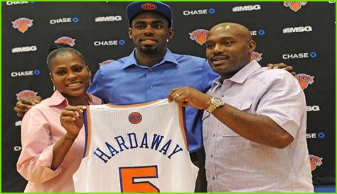 Son of Tim Hardaway Sr., his net worth in 2019 is over $30 million, Is he dating?